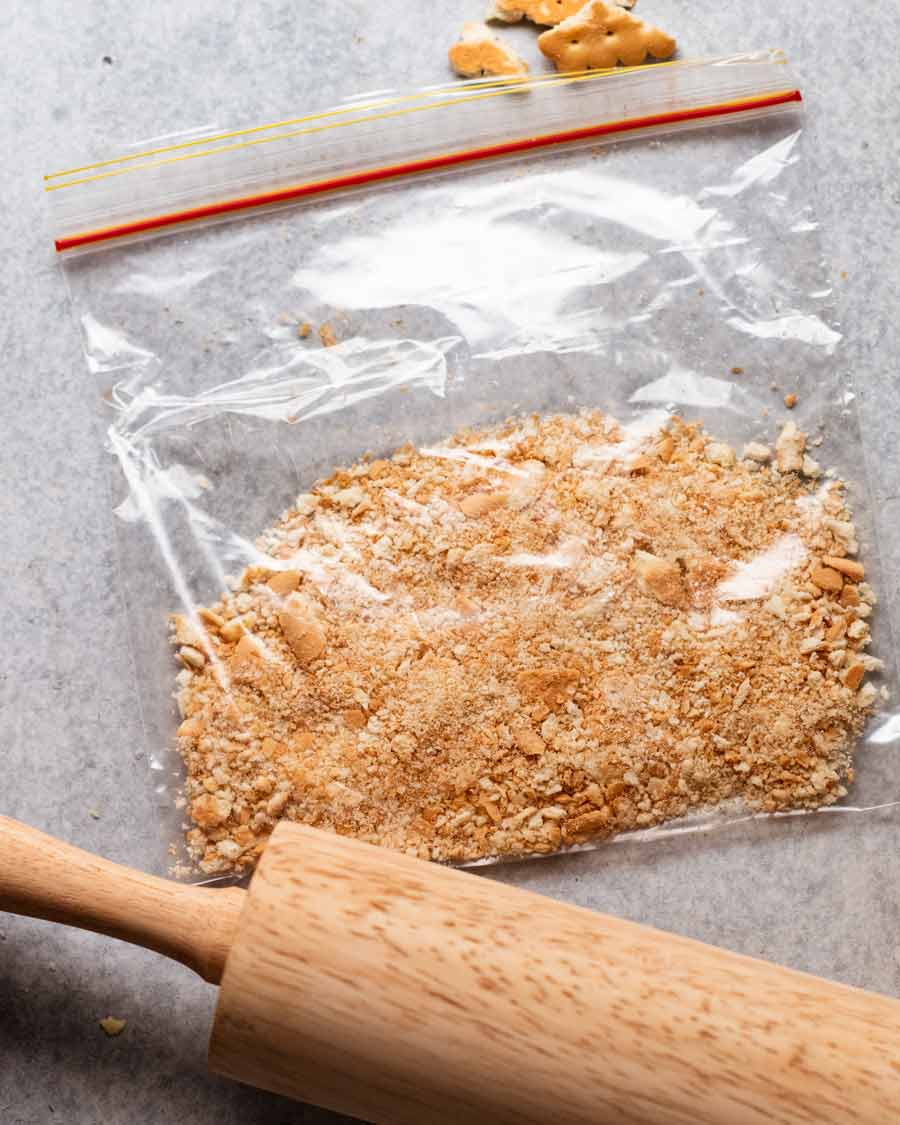 Making biscuit crumbs for Golden Gaytime popcorn - copycat recipe